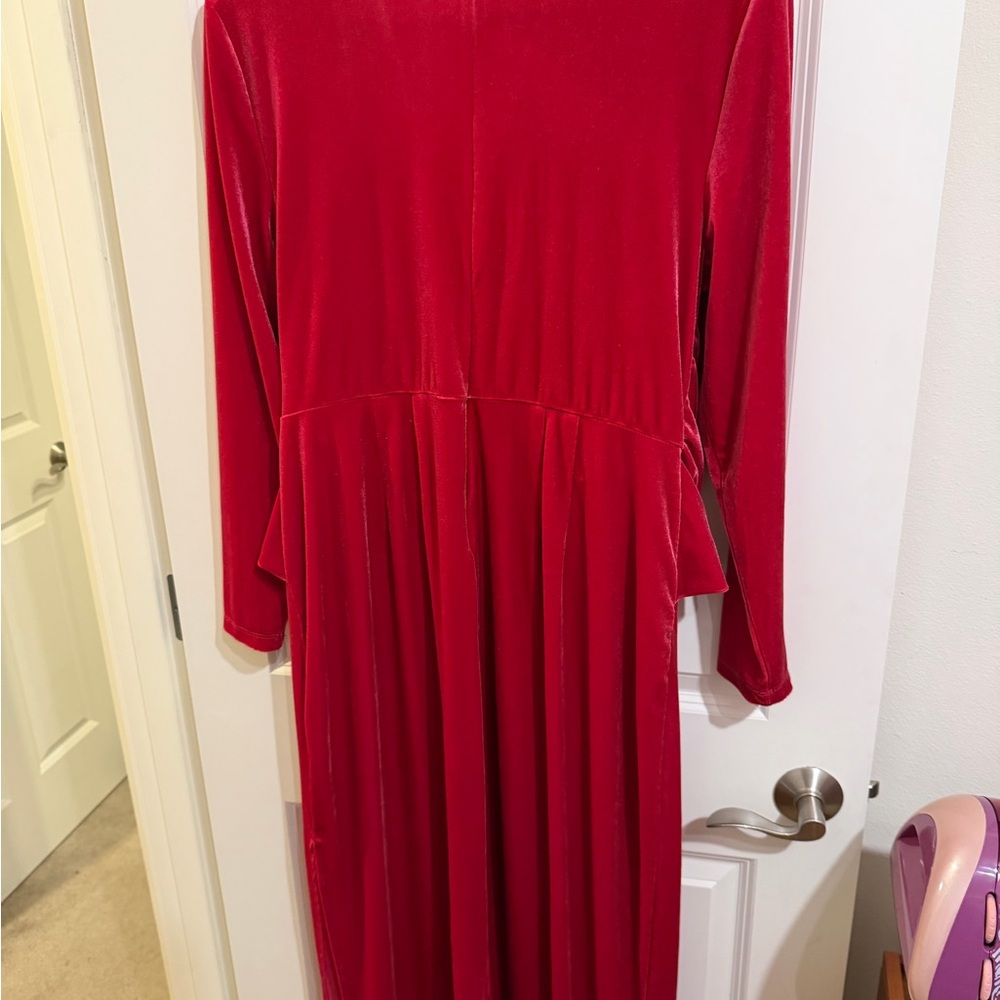 Eloquii maxi v neck hot pink velvet dress. Size 20. - Picture 2 of 7